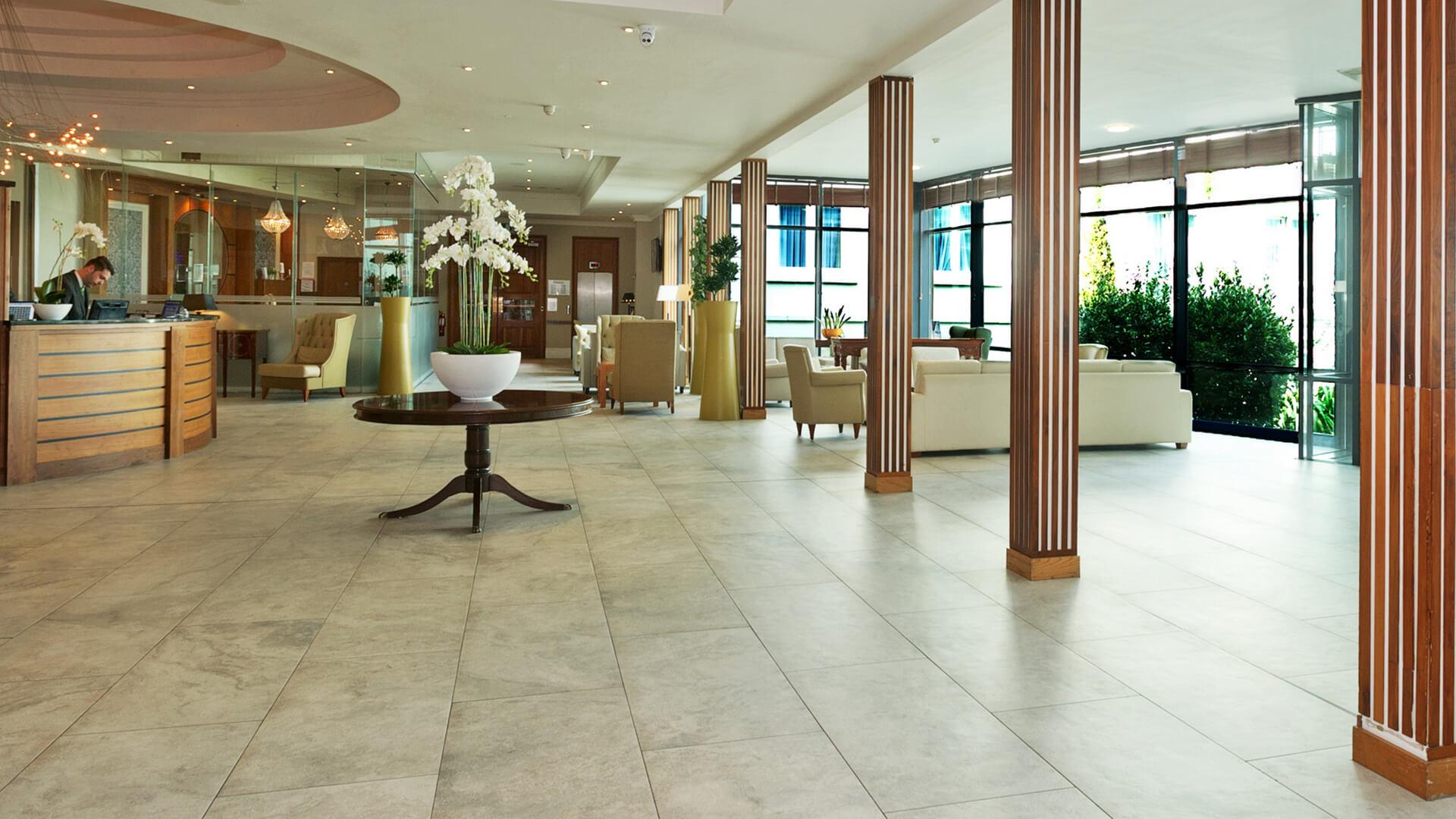 Green Isle Hotel, Dublin Clondalkin Exterior photo