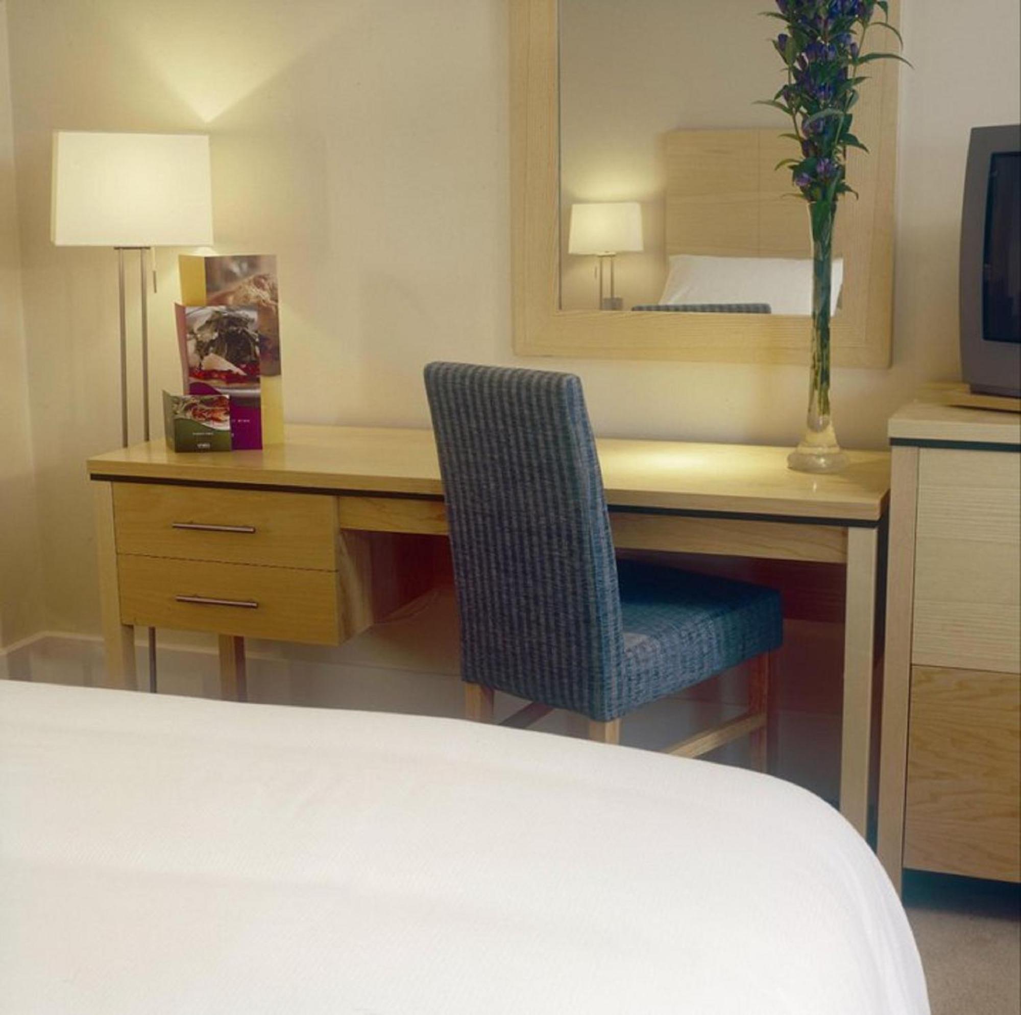 Green Isle Hotel, Dublin Clondalkin Room photo